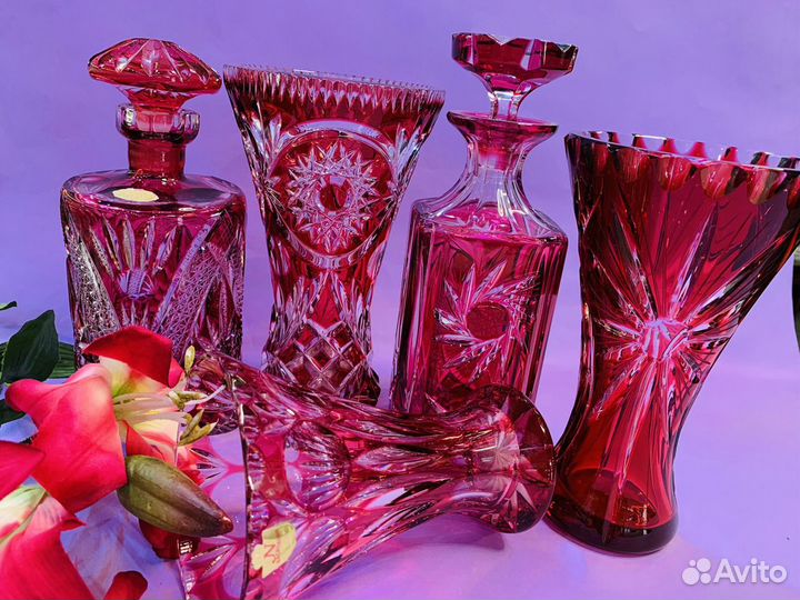 Три вазы в форме кубка 16,21и22см розовый хрусталь