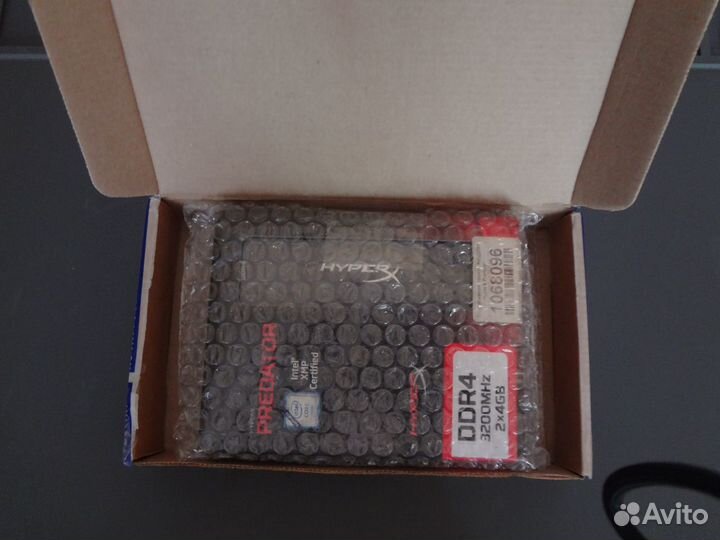 Kingston HyperX Predator (HX432C16PB3K2/8) 8 гб