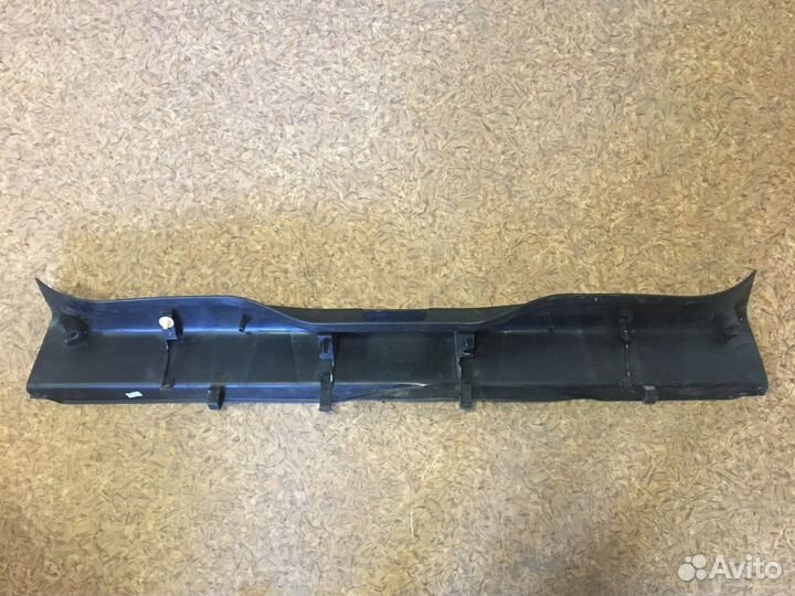 Накладка багажника внутренняя 2009-15 Renault