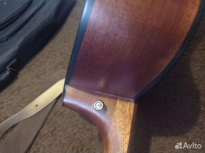 Нов. акустическая гитара Parkwood S22M