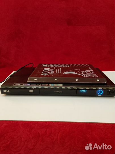 Dvd плеер с караоке LG DKS-9500H