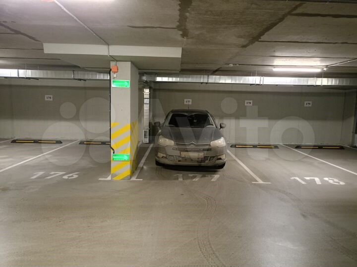 Машиноместо