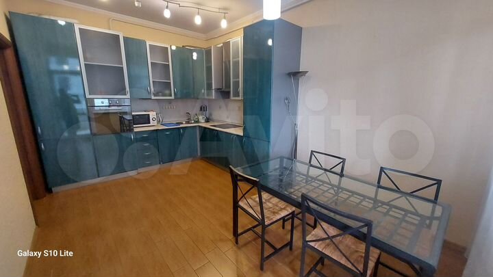 2-к. квартира, 108 м², 5/17 эт.