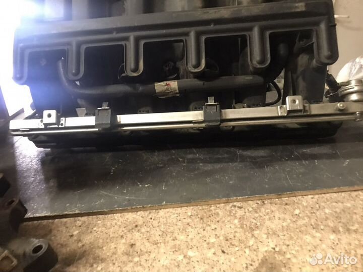 Коллектор впускной 1438140 BMW E39. E46