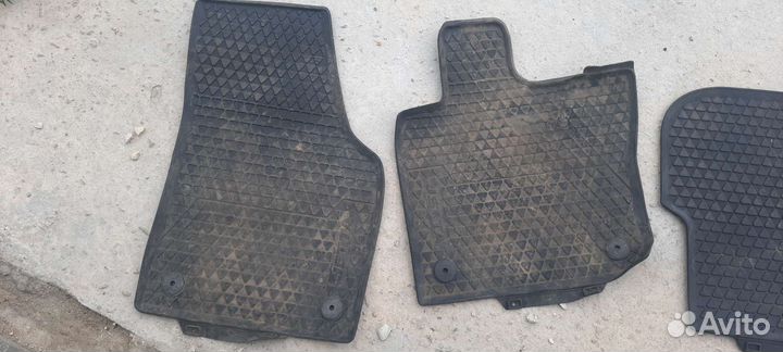 Коврики резиновые jetta 6