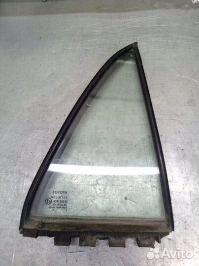 Стекло двери заднее правое Toyota Corolla E12