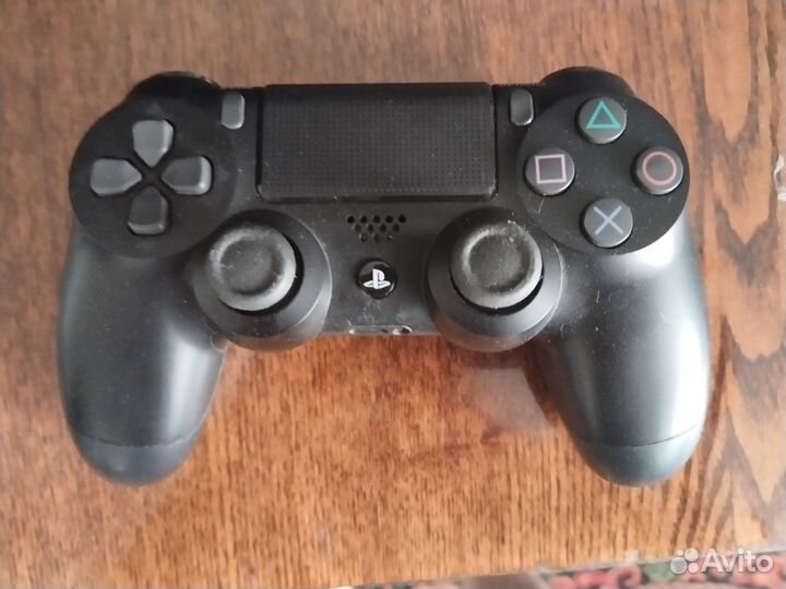 Продам PlayStation 4 Slim 500Gb