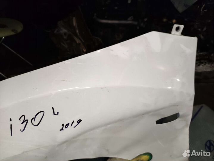 Переднее левое крыло Hyundai i30 2017 года