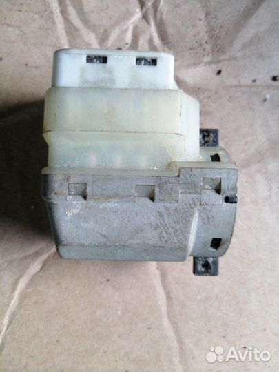 Контактная группа замка зажигания Bmw 7 Series E38