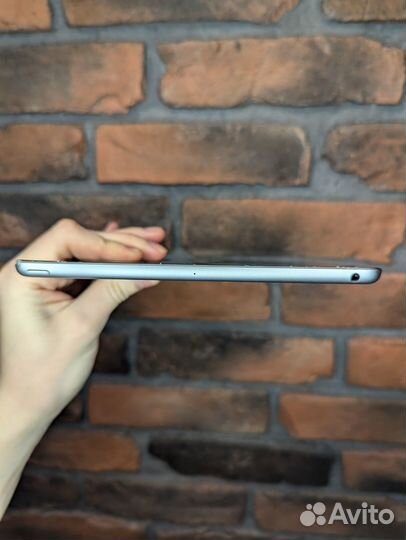 iPad 5 2017 Space Gray ростест 32гб