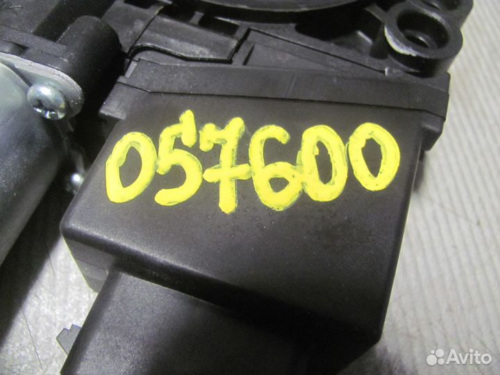 Моторчик стеклоподъемника Kia Ceed 2012-2018