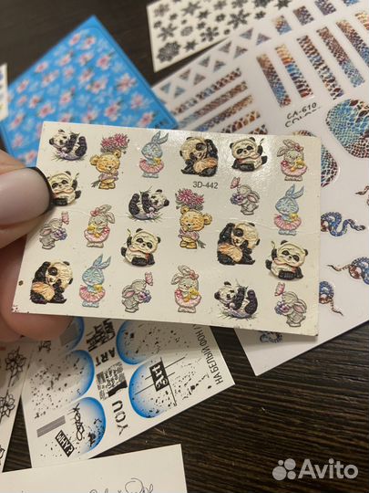 Наклейки для маникюра