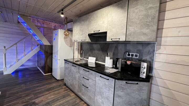 Дом 180 м² на участке 3 сот.