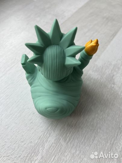 Уточка для ванны