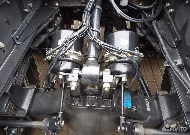 Shacman (Shaanxi) SX42586V385, 2024