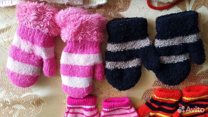 Пакетом носки, перчатки, варежки(пакет номер 7)