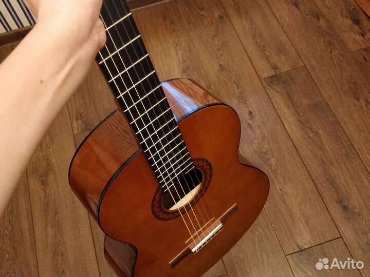 Классическая гитара yamaha c40