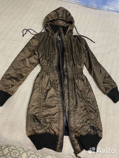 Куртка демисезонная женская 42 44 с капюшоном