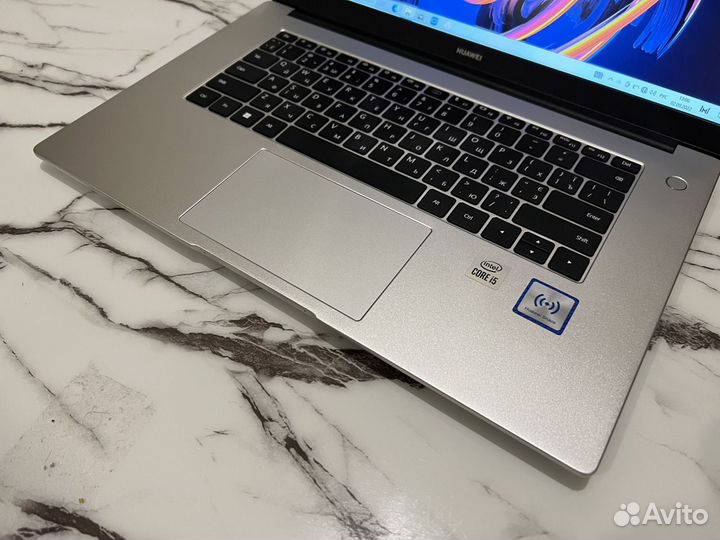 Huawei matebook D15 i5 10210U/ SSD 512 GB 8gb