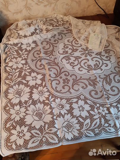 Кружевной текстиль.Пр -во ГДР. 96х96 В наличии 4шт