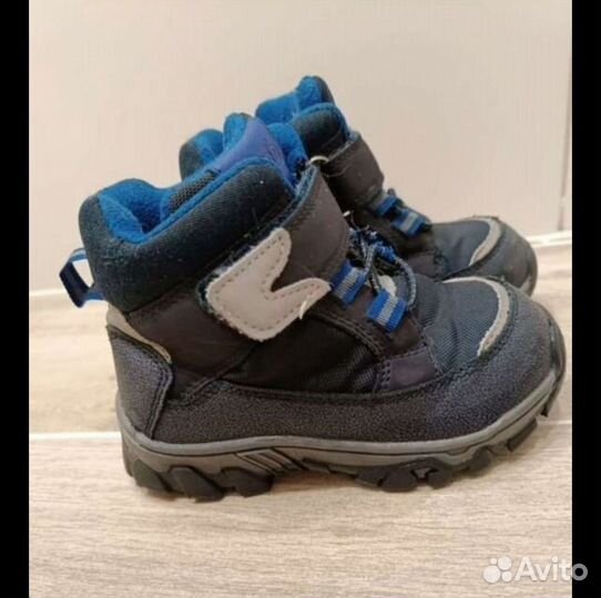 Сапоги резиновые и тёплые детские 26 размер