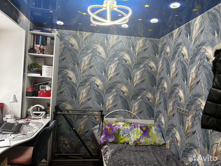 Продам односпальную кровать с матрасом