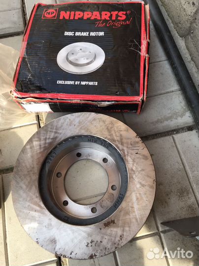 Передние тормозные диски на toyota hilux surf 1990