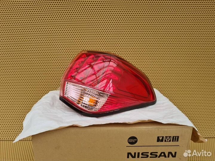 Фонарь в крыло задний правый Infiniti Qx56 Qx80