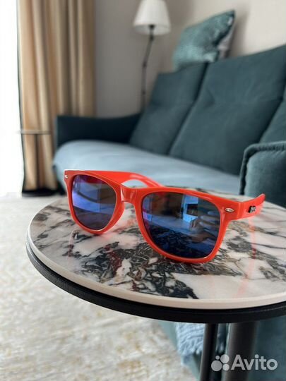 Солнцезащитные очки новые