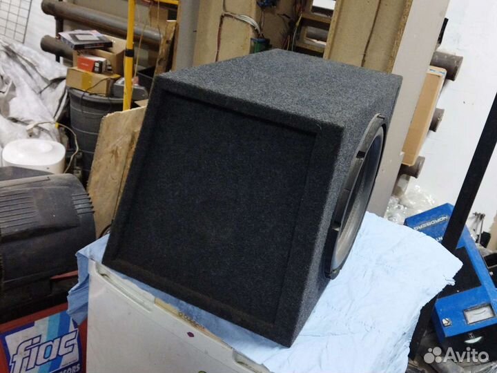 Сабвуфер AMP L124