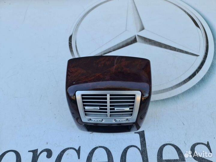 Дефлектор обдува задних пассажиров Mercedes W221