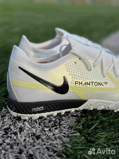 Сороконожки Nike Phantom белые