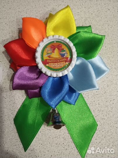 Брошки на выпускной