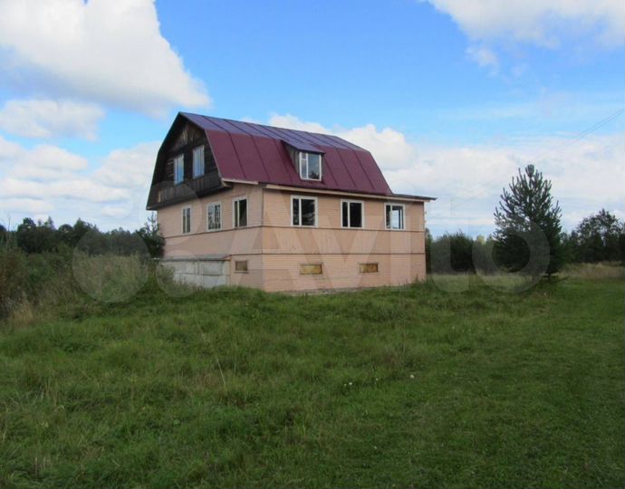 Дом 195,4 м² на участке 33 сот.