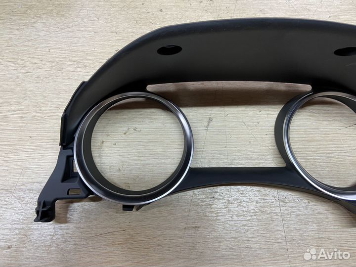 Накладка щитка приборов Toyota Camry 75