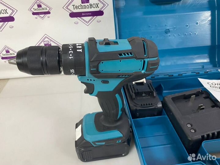 Шуруповерт аккумуляторный ударный Makita 28v. Новы