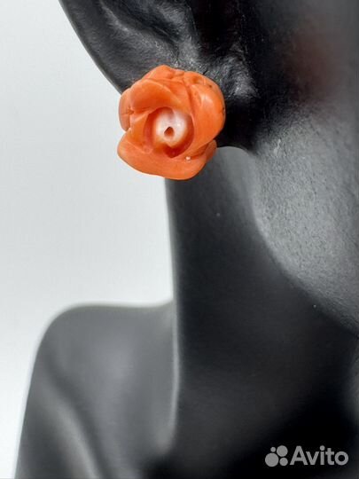 Серьги пуссеты с кораллом 750