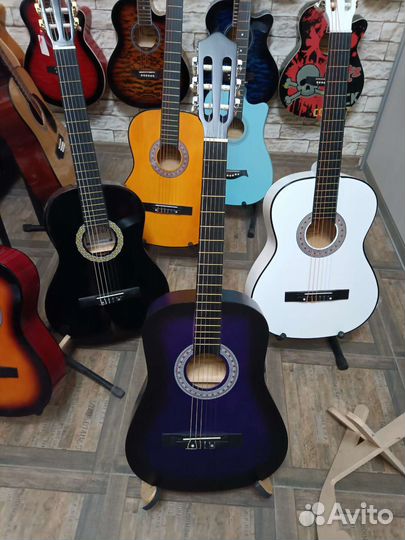 Классическая гитара цвет баклажан