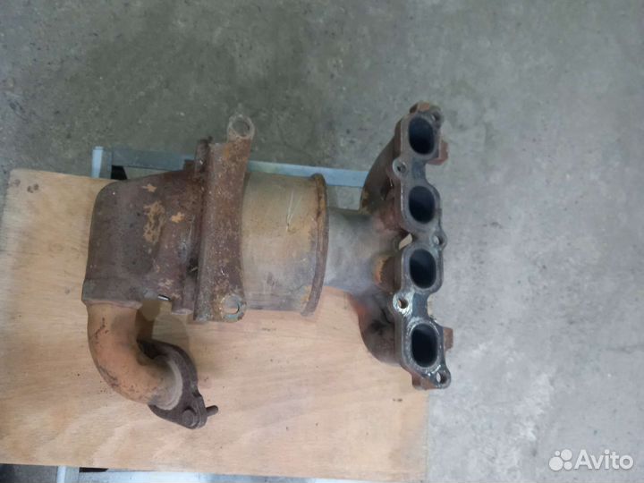 Выпускной коллектор на форд фьюжн