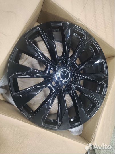 Диски на Lexus 570 22-23г r 22 6x139,7 new