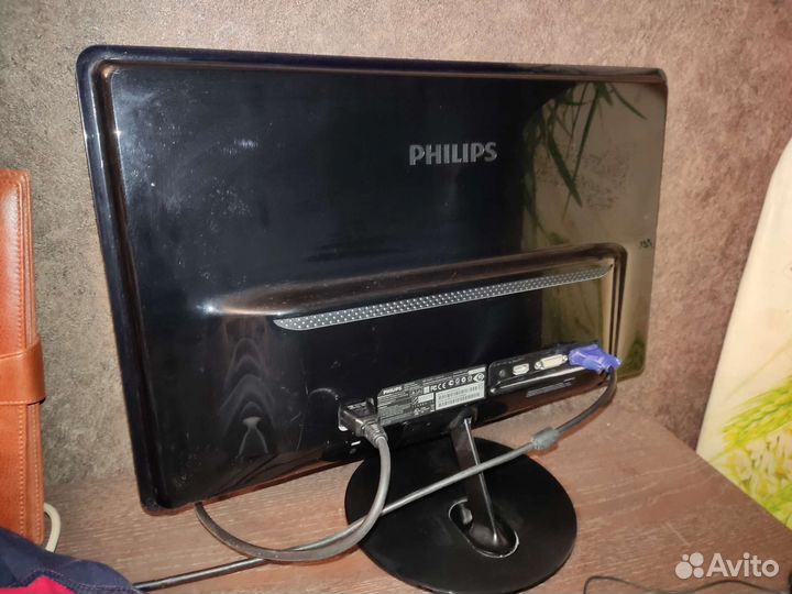 Монитор Philips