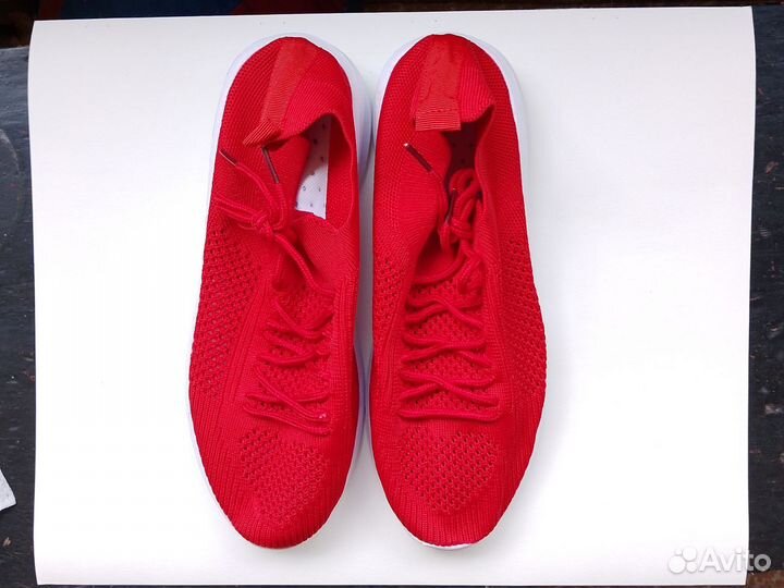 Кроссовки женские 26 см