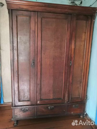 Шкаф антиквариат