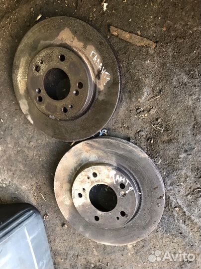 Передние тормозные диски mitsubishi galant 8