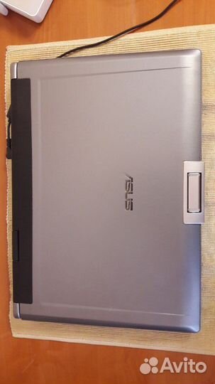 Ноутбук asus F5RL