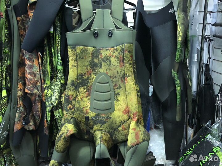 Гидрокостюм