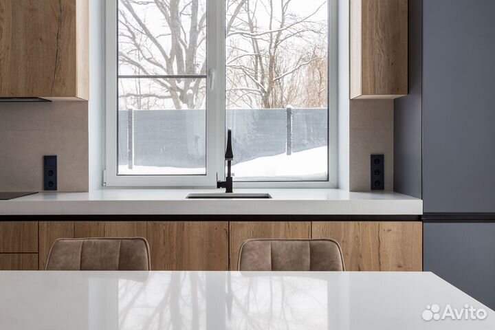 Изготовление кухни тёмная Угловая