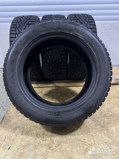 Nokian Tyres Hakkapeliitta 7 215/55 R16