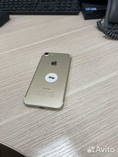 Телефон iPhone 7 32gb