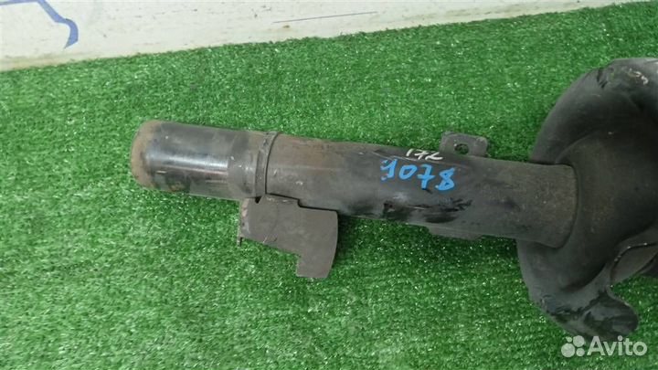 Амортизатор передний правый Ford Kuga 2008-2012